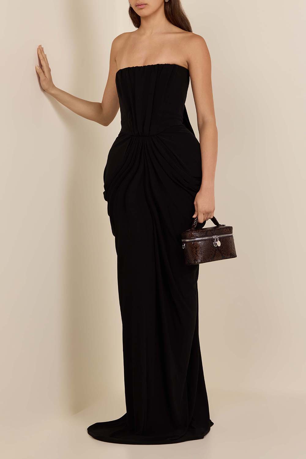 שמלת סטרפלס